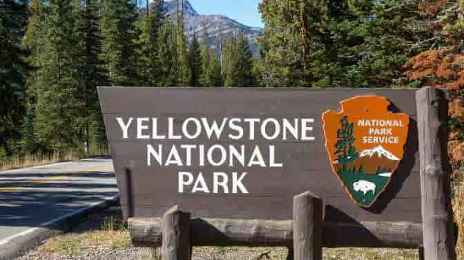 can you rent kayaks at Yellowstone Park