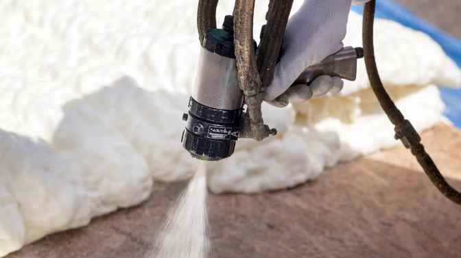 does spray foam absorb water