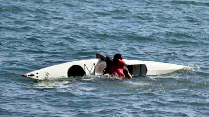 can you get stuck upside down in a kayak