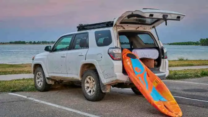 can a kayak fit in a 4runner