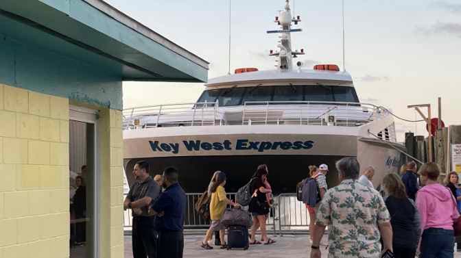 can you bring food and drinks on the Key West Express